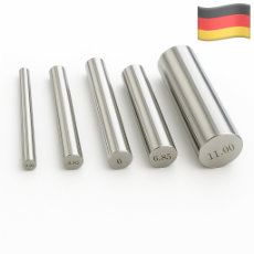 Prüfstifte einzeln aus deutscher Fertigung mit Durchmessern von 0,10mm bis 20,05mm in der Stufung 0,01mm. Toleranzen von 0,5µm, 1,0µm oder 2,0µm.,  Weiter Abmaße, andere Längen und Stufungen 0,001mm bieten wir gerne auf Anfrage an.